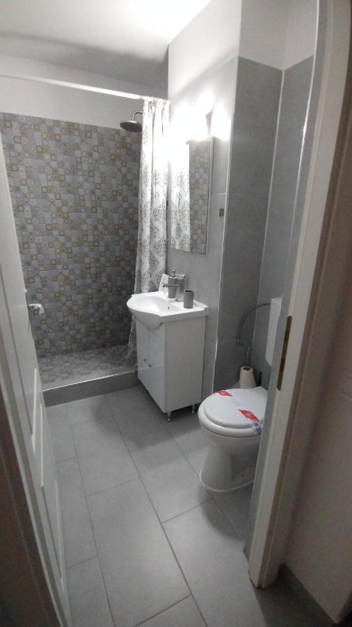 Ana Apartament Râmnicu Vâlcea Exteriör bild